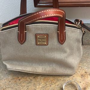 Dooney & Bourke